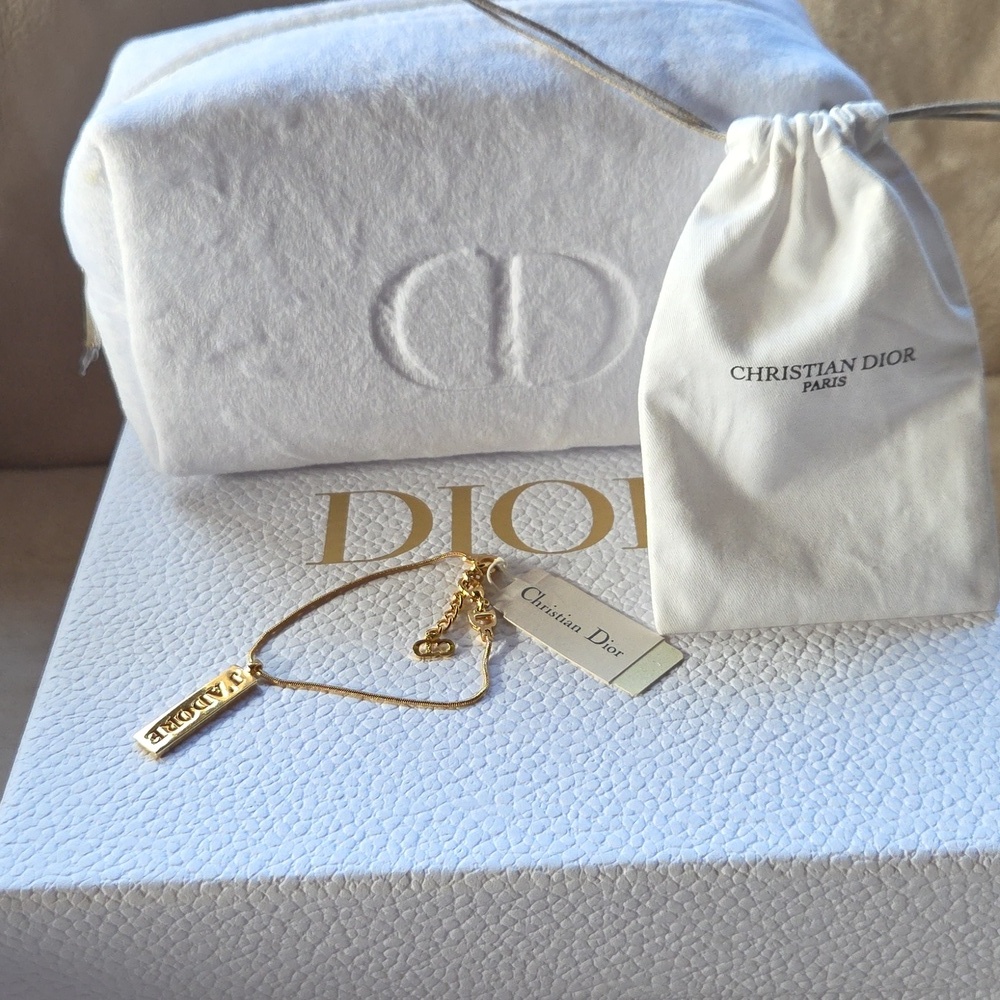 Dior Gold J'adore Charm Barcelet, Dust Bag,‎ Pouch And Box - Picture 2 of 4